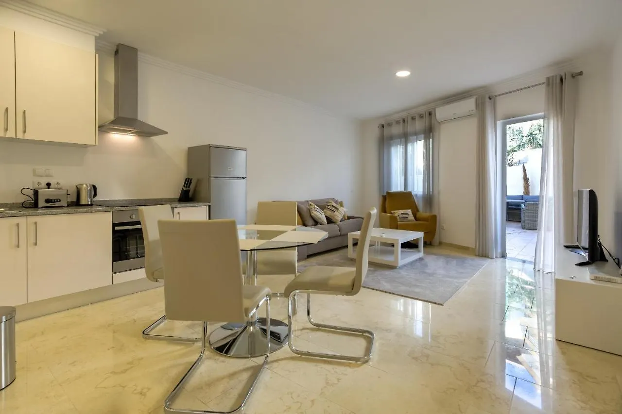 Casa Sunset - Beautiful Apartments In The Centre Of Alvor With Roof Terrace
